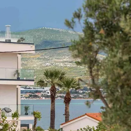 In Arbanija With Sea View, Terrace, Air Conditioning, Wifi 5139-3