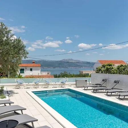 In Arbanija With Sea View, Terrace, Air Conditioning, Wifi 5139-3 Apartment *