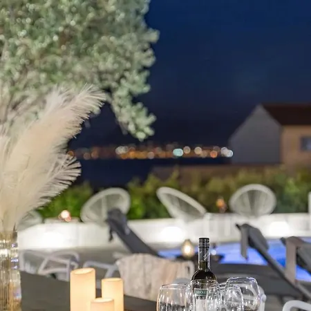 公寓 In Arbanija With Sea View, Terrace, Air Conditioning, Wifi 5139-3