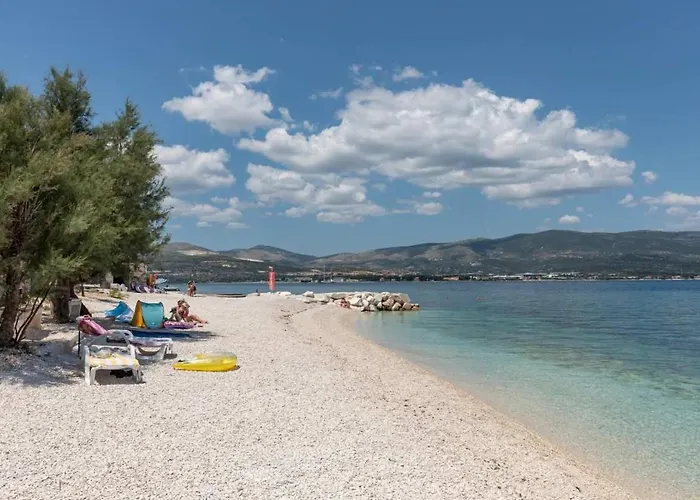 In Arbanija With Sea View, Terrace, Air Conditioning, Wifi 5139-3