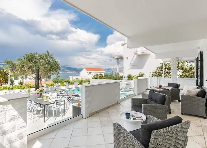 Appartement In Arbanija With Sea View, Terrace, Air Conditioning, Wifi 5139-3
