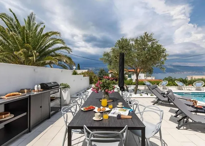 Appartement In Arbanija With Sea View, Terrace, Air Conditioning, Wifi 5139-3 *